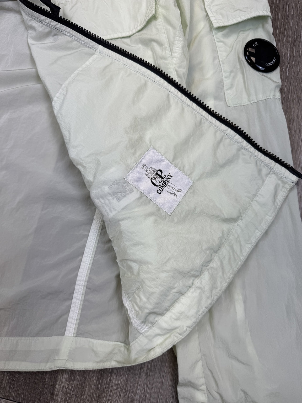 C.P. Company Mint Chrome Hooded Lens Jacket - Small