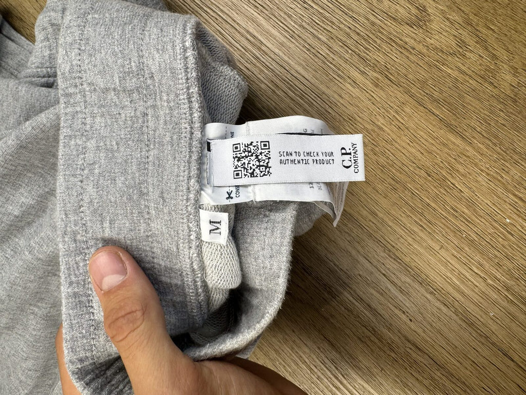C.P. Company Micro Lens Fleece Jogger Shorts - Grey - Medium