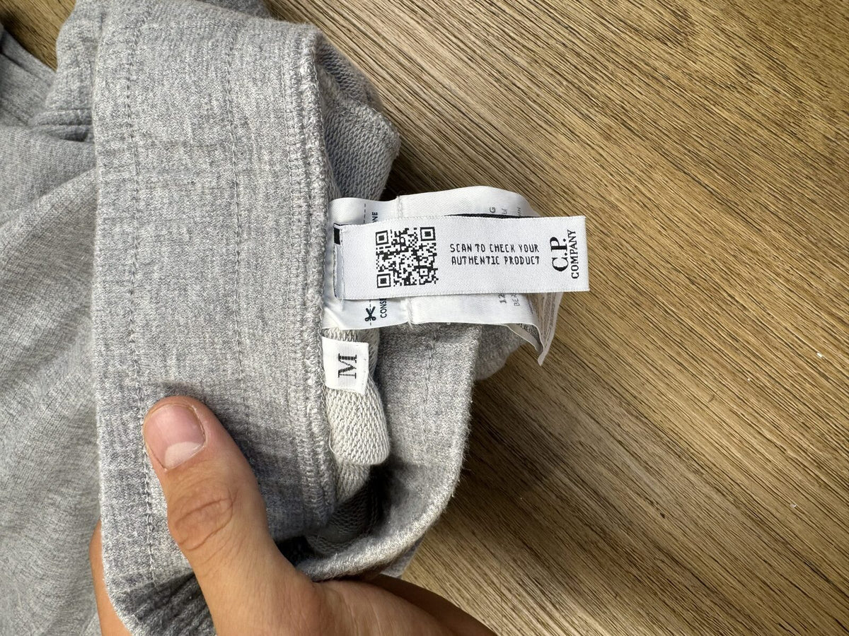 C.P. Company Micro Lens Fleece Jogger Shorts - Grey - Medium