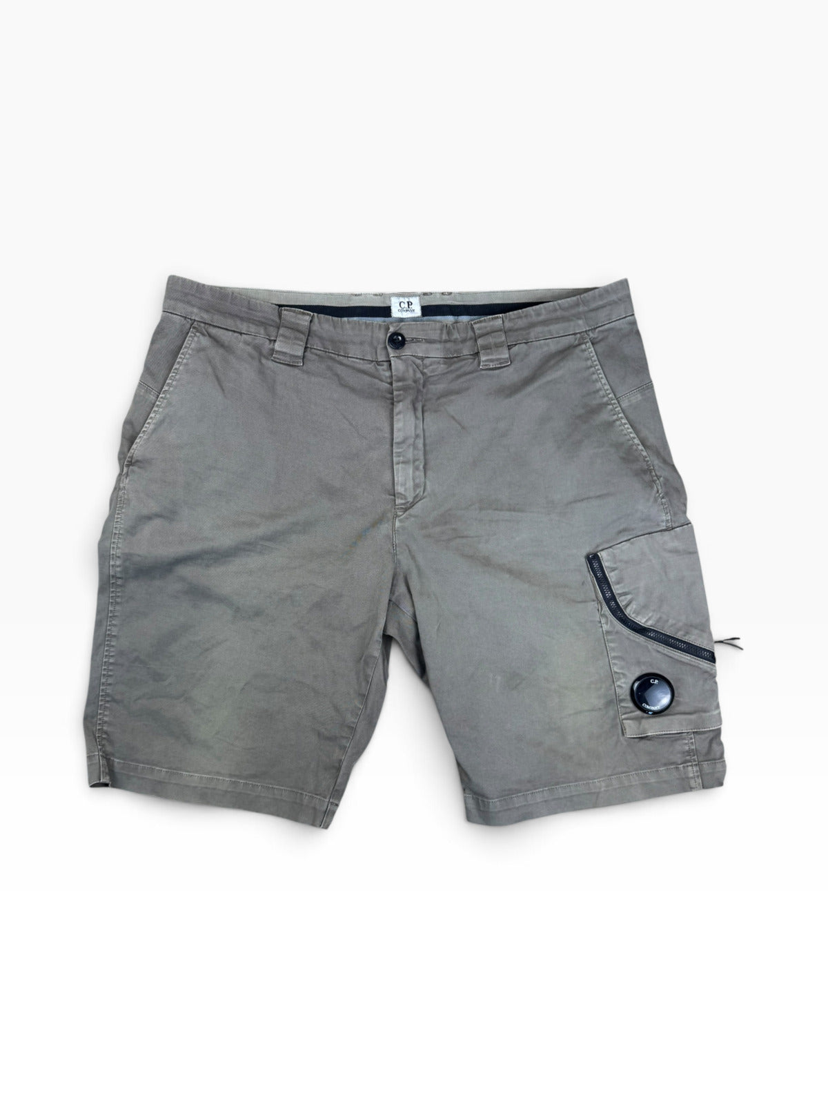 C.P. Company Lens Detail Cargo Shorts - Grey - 56